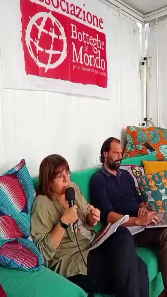 Consumo critico e democrazia con prof.Forno e il prof.Graziano